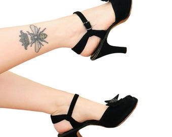 Vintage 1940's Black Suede Leather Platform High Heels w/ Beaded Bow - size 8.5 / 8 1/2 / 9