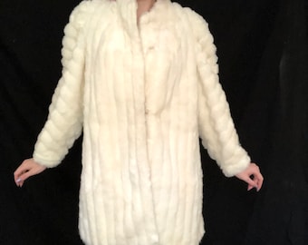 Abrigo vintage de piel sintética vegana con rayas texturizadas blancas de los años 80 - talla mediana