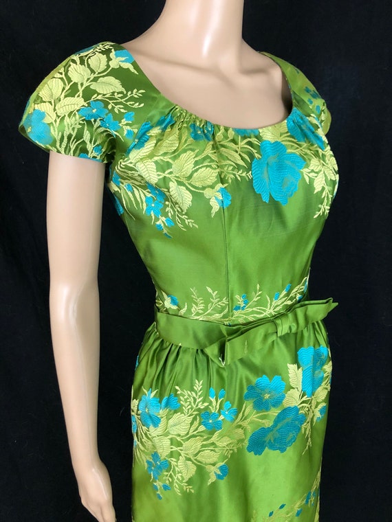 STUNNING Vintage Early 1960's Floral Silk Satin B… - image 4