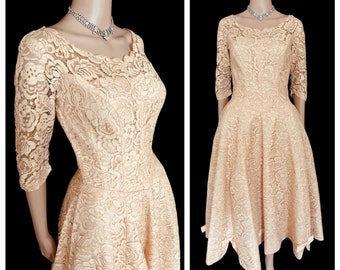 Vintage 1950's Dusty Rose Pink Lace Cocktail Party Dress - Wedding / Bridal - size Small Medium