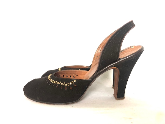 Vintage Late 1940's Brown Suede Slingback Heels w… - image 1