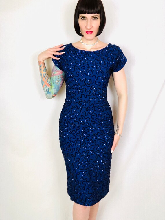 Vintage 1950's 1960's Royal Blue Knit Sequined Cu… - image 3