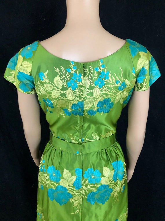 STUNNING Vintage Early 1960's Floral Silk Satin B… - image 9