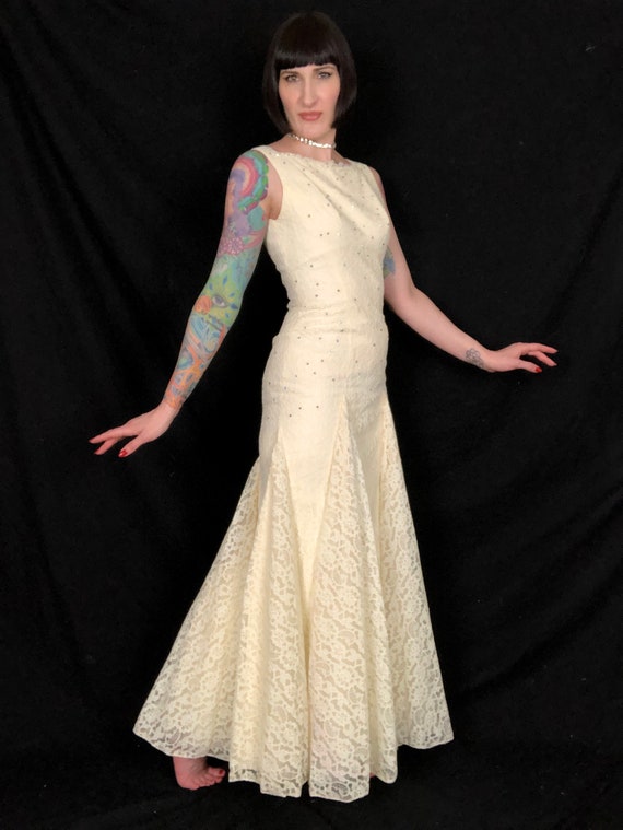 fitted lace wedding dress Hourglass - Black Formal Dress main image 0