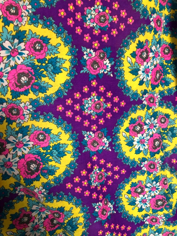 Vintage 1970's Psychedelic Floral Colorful High W… - image 10