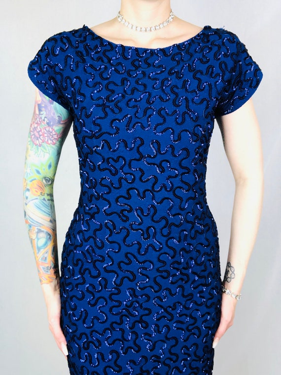 Vintage 1950's 1960's Royal Blue Knit Sequined Cu… - image 2