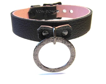 Handcrafted Black Leather Collar | Engraved Gunmetal O-Ring, Lockable Buckle