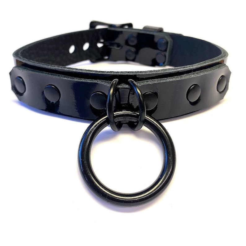 BDSM Collar, Bondage Collar, Leather BDSM, Leather Bondage, 1-1/4" Ring Collar, sub Collar, slave Collar, Lockable Nickel Free Collar, 1" Black Patent (shiny)
