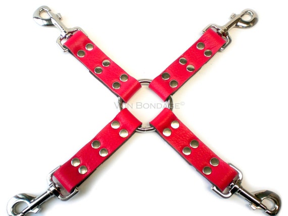 Red Hogtie, BDSM-gear, BDSM Connector, hog tie, bondage gear, leather 4  way, restraint connector, leather connector, hogtie accessory, 2 -   Italia