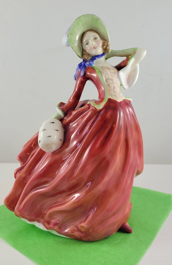 激安正規品 Autumn  Doulton Royal Vintage Figurine Breezes アンティーク雑貨