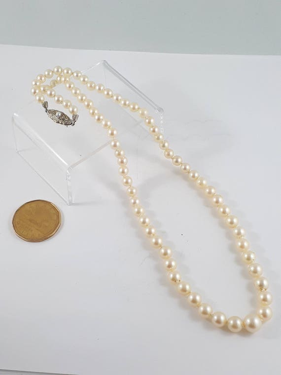 Graduated Pearl Necklace Vintage  Mid-Century Gra… - image 4