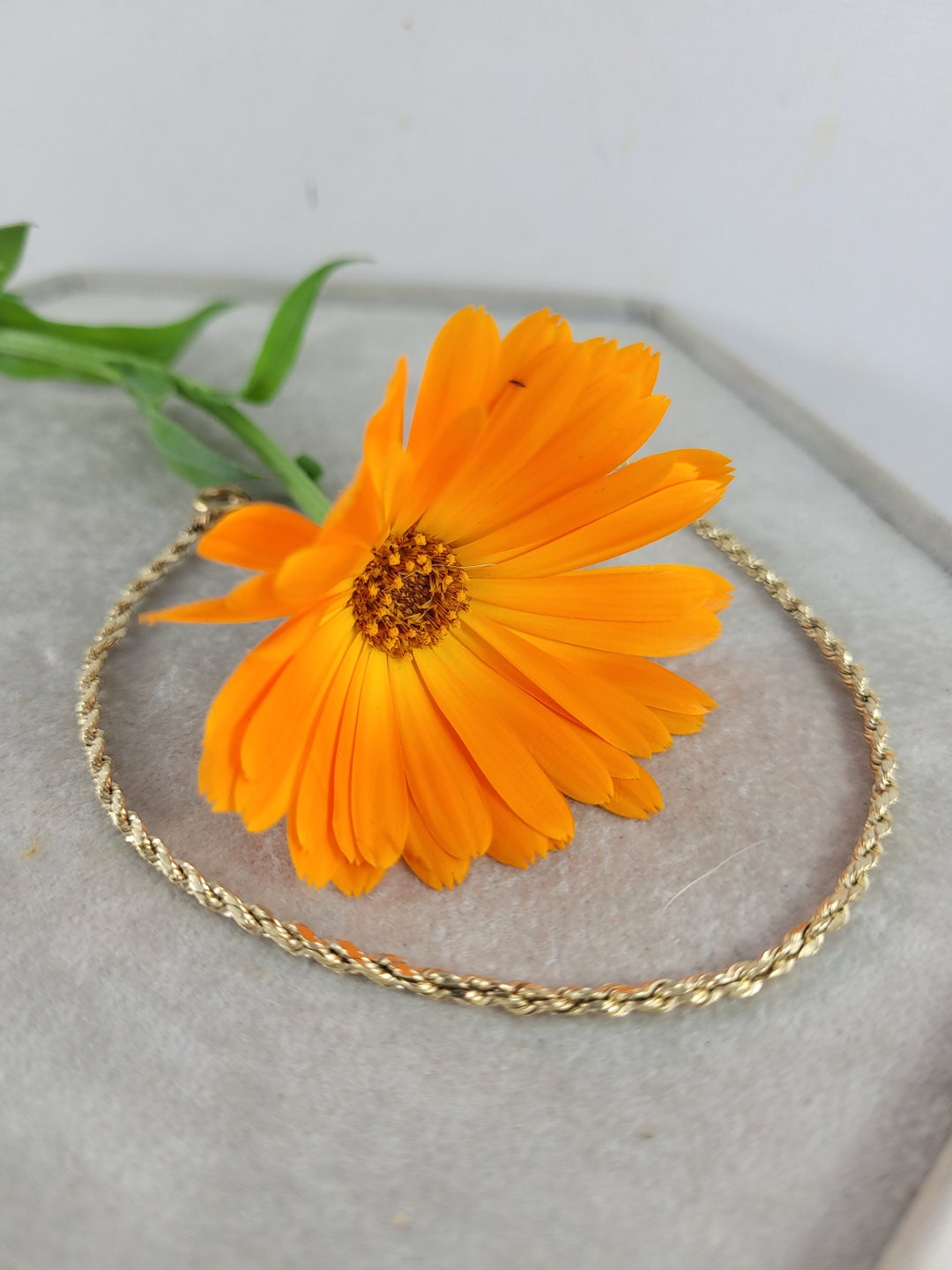 Vintage 10kt Gold Rope Bracelet With Diamond Cut Finish 8 Inches Long