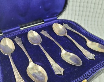 イギリスアンティーク デミタススプーンセット 6本入り オリジナルボックス入りスターリングシルバーのデミタスまたは