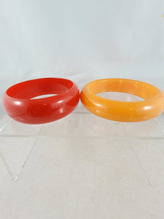 Two Bakelite Bangles Vintage Two Large  Bakelite … - image 3