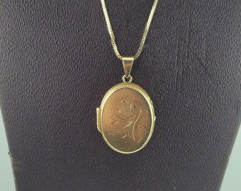 Vintage grote 10Kt gouden ovale foto medaillon HALSKETTING met bloemmotief gemaakt in Italië op 10Kt Serpentine 20 inch ketting