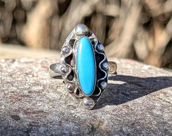 Vintage Sterling Silver and Turquoise Ring Size 6