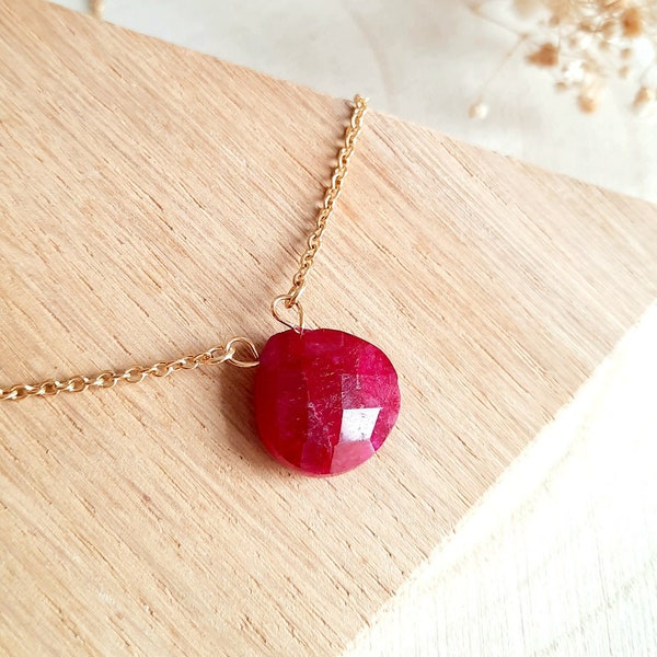 Collier pendentif Rubis - Ras de cou en pierre naturelle rouge et chaîne en acier inoxydable or - Cadeau femme