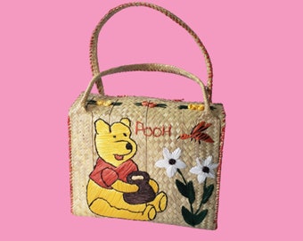 Vintage Disney WINNIE the POOH embroidered straw bag with daisies and a bumble bee / Vintage Disney collectible straw bag Winnie the Pooh
