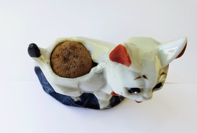 Vintage CAT PIN CUSHION Made in Japan / 1950s Vintage Pin Cushion of