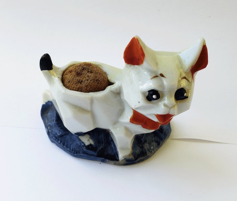 Vintage CAT PIN CUSHION Made in Japan / 1950s Vintage Pin Cushion of