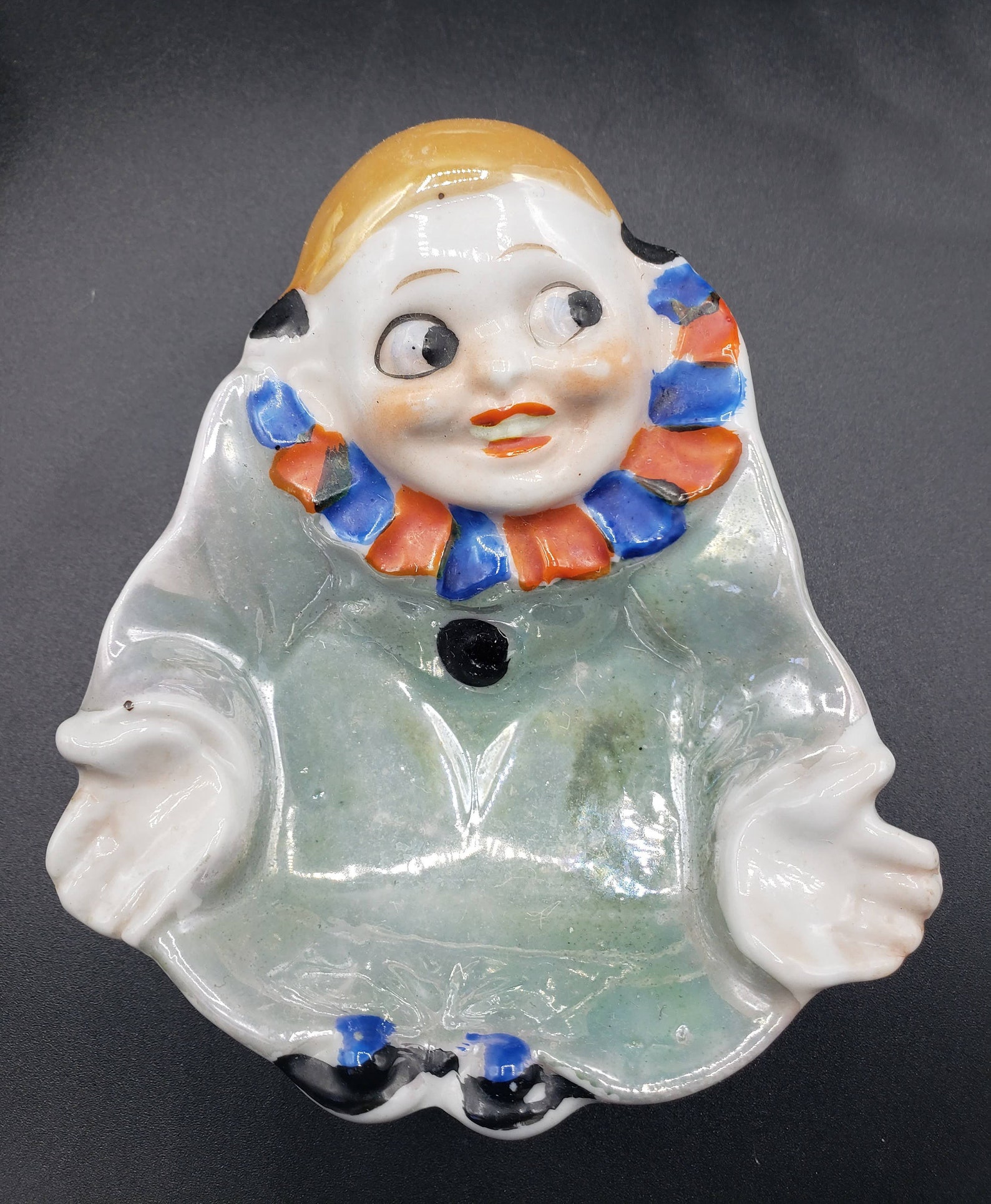 Vintage 20s Made in Japan HARLEQUIN / CLOWN ASHTRAYS / Poirot Clown