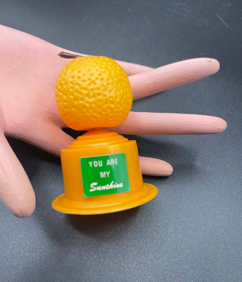 60s Vending Machine PRIZES / TROPHIES / FRUIT Punny Prizes / You Apeel