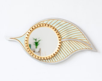 Handmade leaf shaped mirror for wall home decor from Peru | Leaf-shaped Wood wall hanging Mirror with Bronze & Aluminum Leaf | Unique Gifts