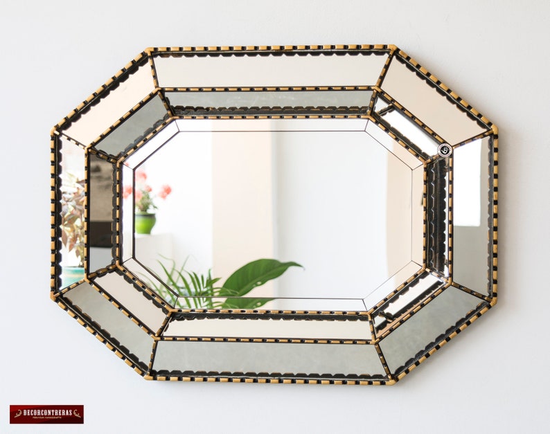 Achteckiger dekorativer Spiegel Handgefertigt Andes Luxury Dekoration für den Haushalt Spiegel mit Holzstruktur Peruanisches Kunsthandwerk Bild 3