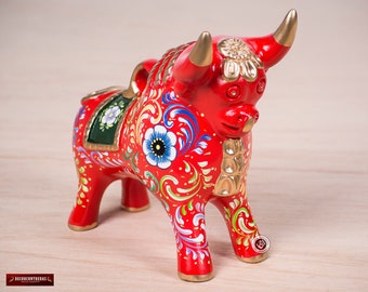 Hand painted Red Ceramic Pucara Bull 8.5"H/7.8"H, Folk art ceramic, Bull of Pucara Figurine, Peruvian Sculpture, pottery sculpture from Peru