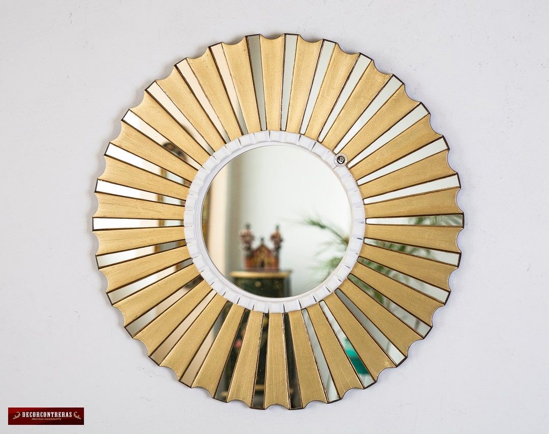 Espejos Decorativos de 50cm, Decoracion para el hogar, Espejo tallado en  madera en pan de bronce, Decoracion con espejos, artesania peruana 