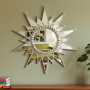 Handgefertigter Stern-Spiegel mit silbernem Blattakzent - Peruanische Starburst-Spiegel für Wanddekoration - Artisan Sunburst Spiegels 23,6 ""Art Deco-Stil."