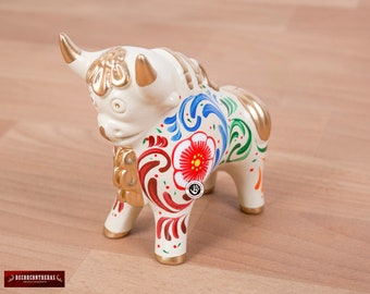 Beige Figurine Pucara Bull 4.7"H, Ceramic Bull Pucara Figurine, Peru Folk art, Pottery Sculpture Bull, sculpture made of clay, Unique Gift