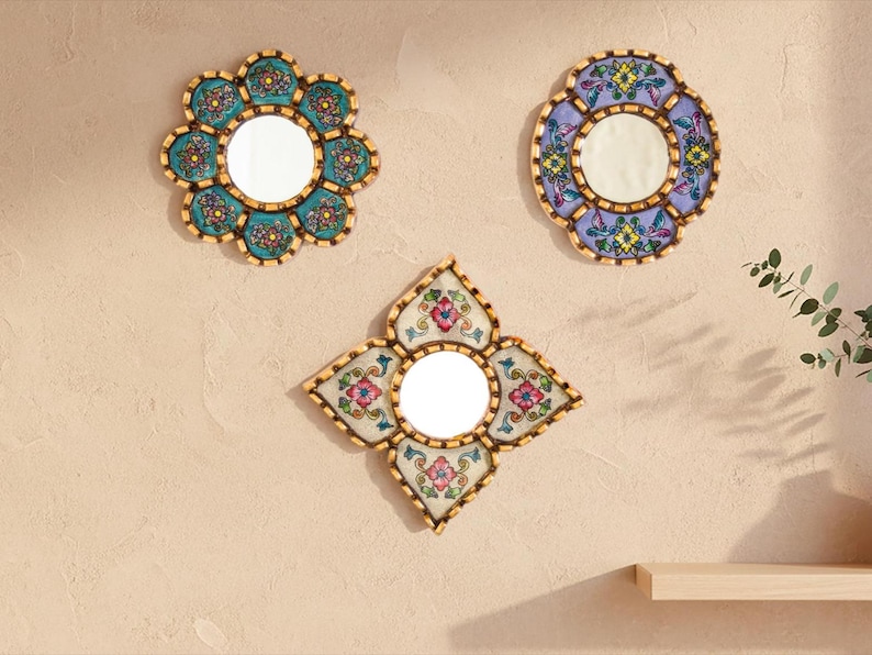 Juego de 3 espejos de pared pequeños - Espejo estilo vintage para galería - Decoración de pared con hojas de bronce en vidrio pintado peruano / EE. UU. Sin impuestos imagen 2