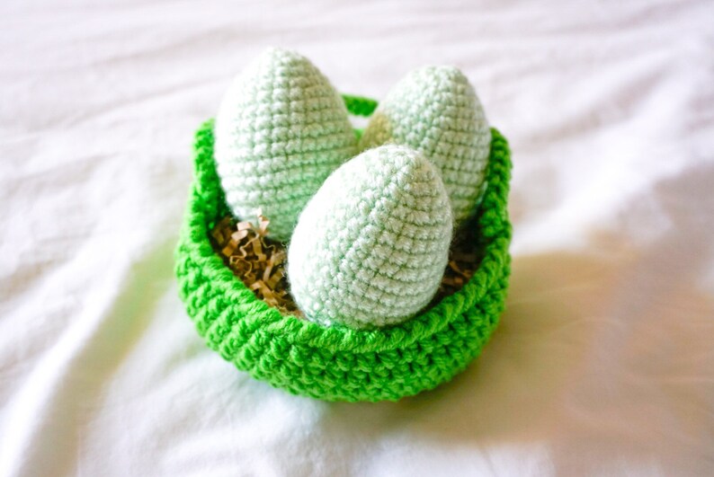 Easter Basket and Eggs Decoration Green, Crocheted Easter Eggs, Knit Easter Eggs image 5