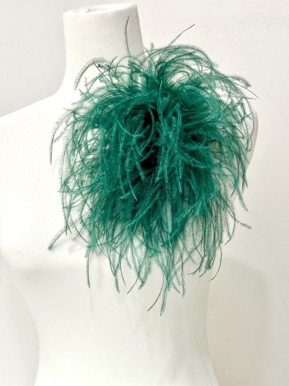 Dark Green Feather Brooch Pin, Oversized Ostrich feather Pin boutonniere, Moss Green, Beige, Pink Dusty Rose, Black, Navy, Sage Feather Pin