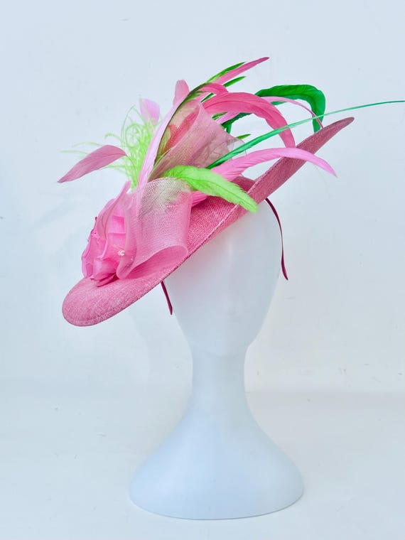 Pink Green Kentucky Derby Fascinator Hat, Pink Green Feather Fascinator Big BrimDerby Hat, Modern Chic Pink Fascinator