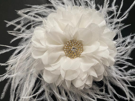 White Fascinator Hat Clip, Wedding Bridal Headpiece, White Feather Flower Fascinator clip, Wedding Bridal Crystal Flower Hair piece