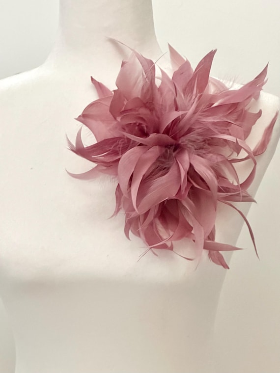 Mauve Feather Brooch Pin, Pink Feather Brooch Pin, Pink, Dusty Rose Mauve Feather Pin, Geometric Corsage Pin, Turkey Feather Pin, All colors