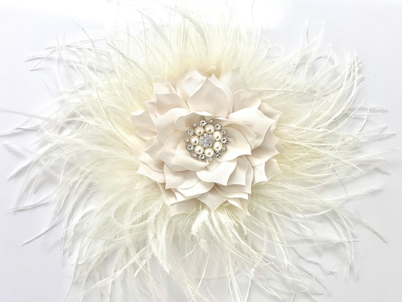 Wedding Fascinator, Wedding Bridal Hairpiece, Feather Fascinator Clip, Ivory Cream, White, Blush Bridal Flower Feather Pearl Crystal Clip
