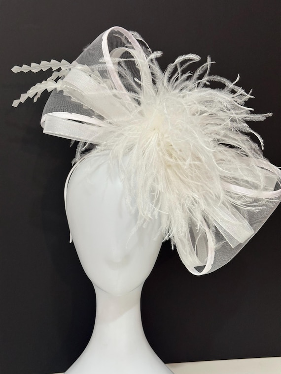 White Bow Fascinator Hat, Le Diner en Blanc White Party Fascinator Headband, White Feather Derby Hat,Tea Party Hat, White Wedding Bow Hat
