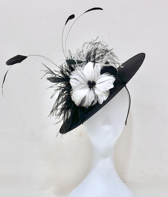 Black and White Fascinator Hat, Black White Feather Hat, Black Feather Hat, Wedding Fascinate, Church Hat, Black White Derby Fascinator Hat