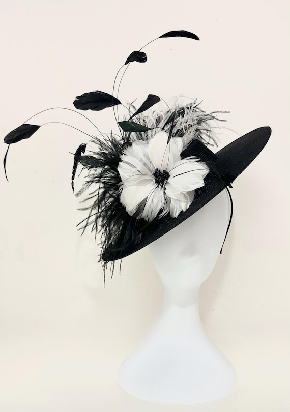 Black White Fascinator Hat,Black White Feather Hat, Black Feather Hat, Wedding Fascinate, Church Hat, Black White Derby Fascinator Hat