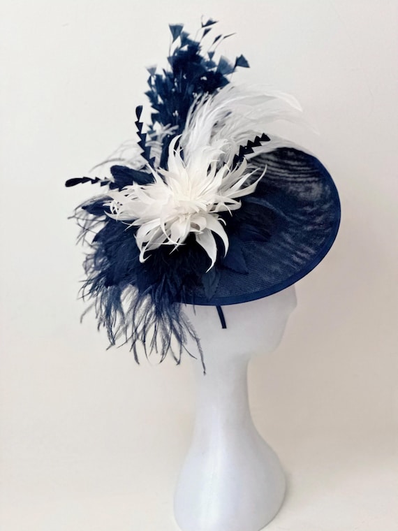Navy and White Fascinator Hat, Navy White  Feather Derby Hat, Kentucky Derby Hat for Women, Church Church Wedding Mother of the Bride Hat