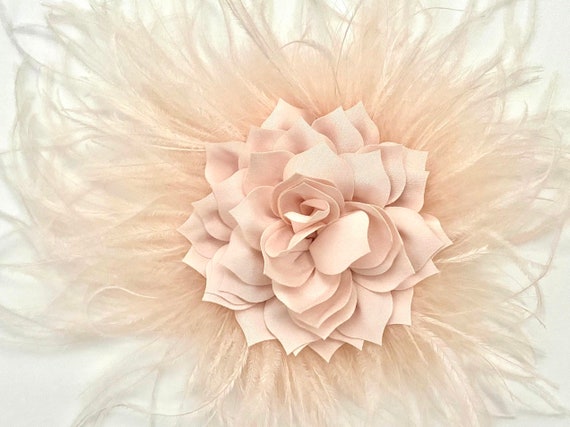 Blush Coral Flower Feather Clip, Peach Fuzz Champagne Wedding Headpiece, Kentucky Derby Fascinate, Easter Flower Fascinator