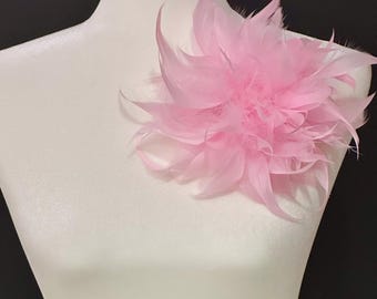 Rosa Feder Brosche, Feder Pin Boutonniere, Pink Dusty Rose Mauve Pink Feder Pin, Dunkelgrüne Brosche, 3D Feder Pin Brosche Corsage