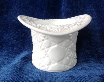 Fenton Milk Glass Button and Daisy Top Hat