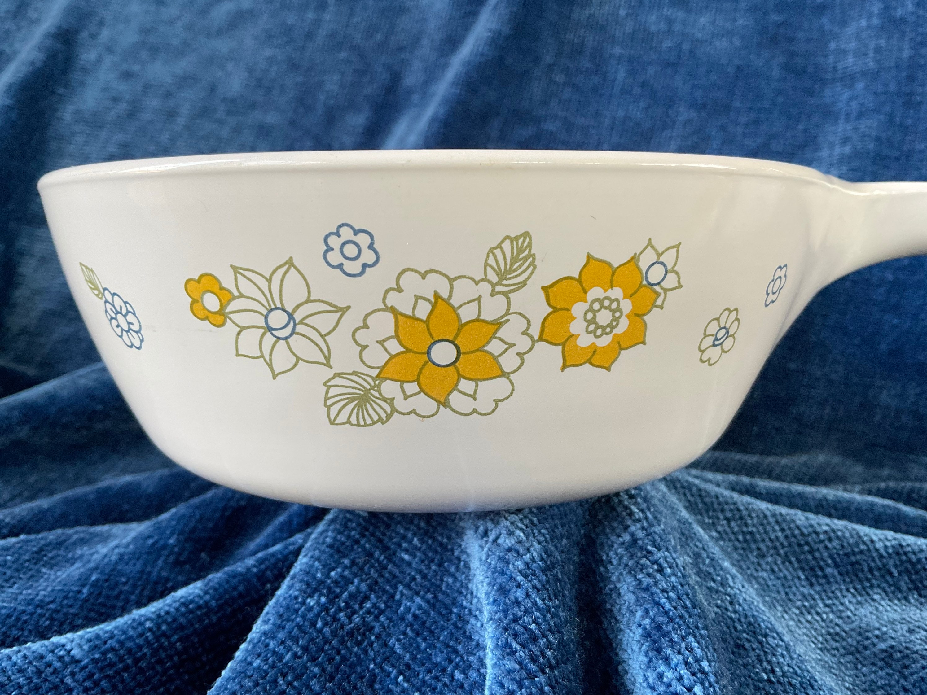 Corning Ware 1 Pint Saucepan Floral Bouquet P-81-B Corningware