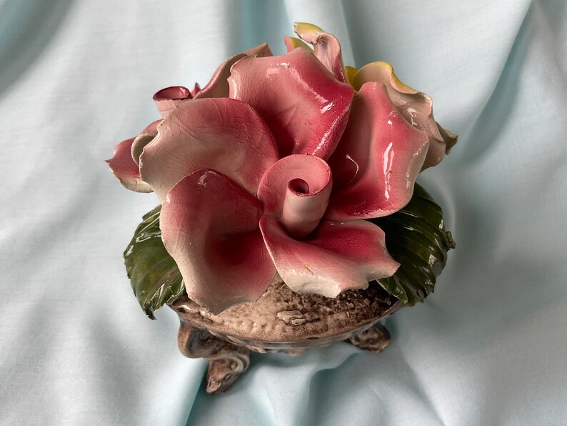 Capodimonte Roses in Urn Figurine Made in Italy Capodimonte - Etsy