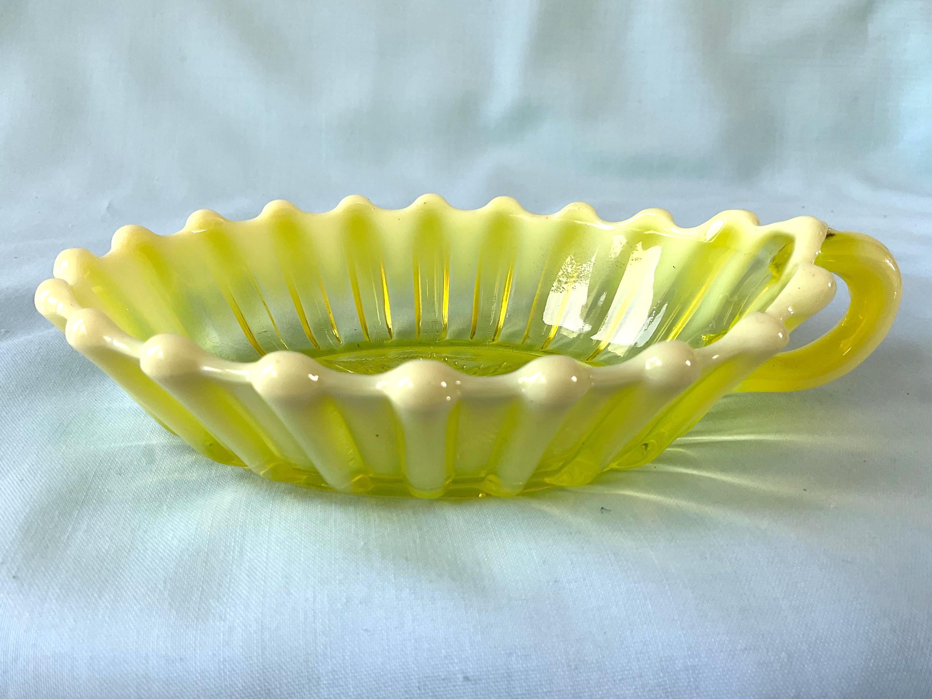 フェントン ミルクガラス ボブネイル ピーチブロウ 13×14cm 極美品 2025年最新】フェントンガラスの人気アイテム - メルカリ