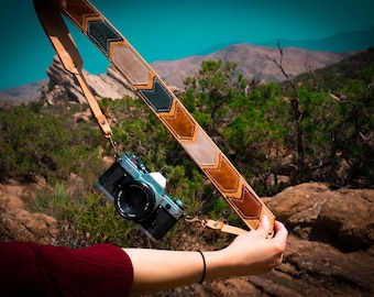 Siouxsie Arrow Camera Strap - Neutral